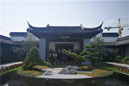 希努尔公寓套三带车库带附房3楼